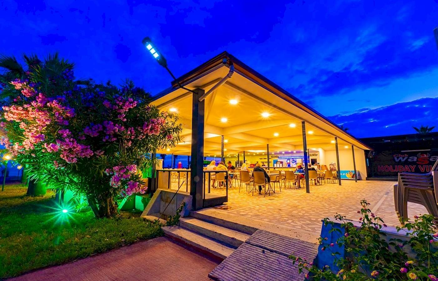 Club Wasa Holiday Village - Side