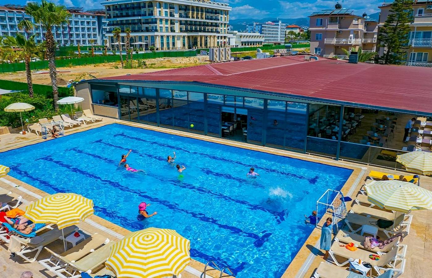 Club Wasa Holiday Village - Side