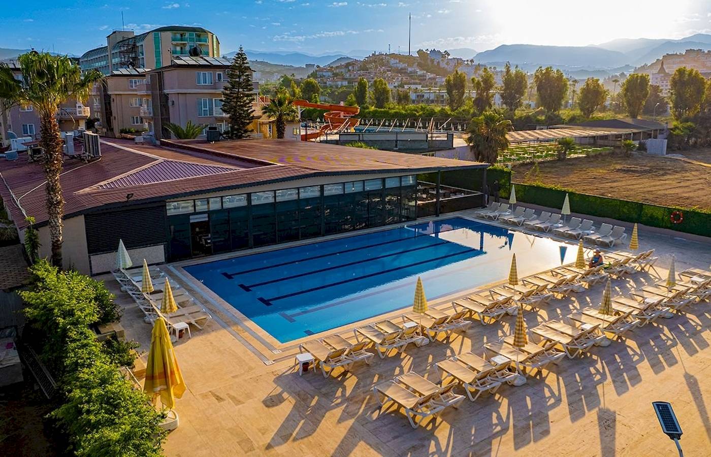 Club Wasa Holiday Village - Side