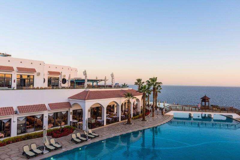 Reef Oasis Blue Bay Resort