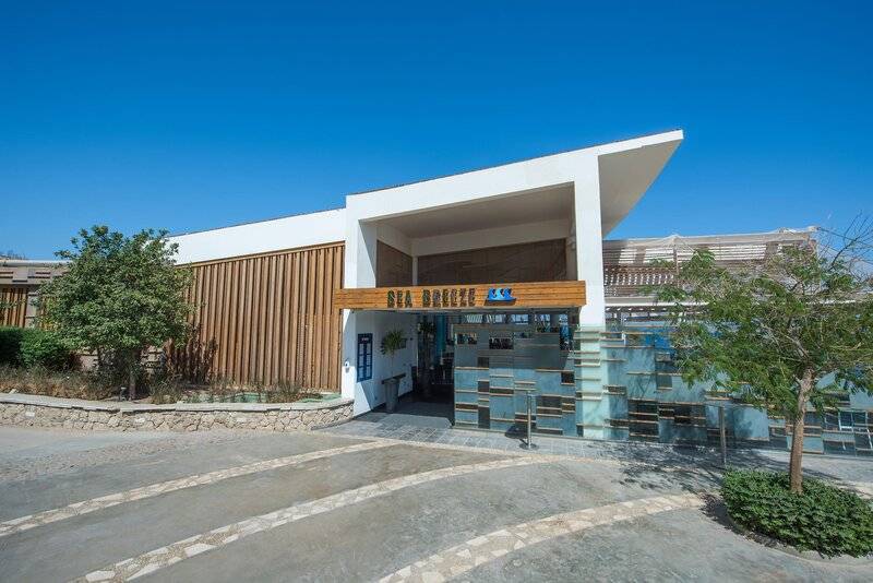 Reef Oasis Blue Bay Resort