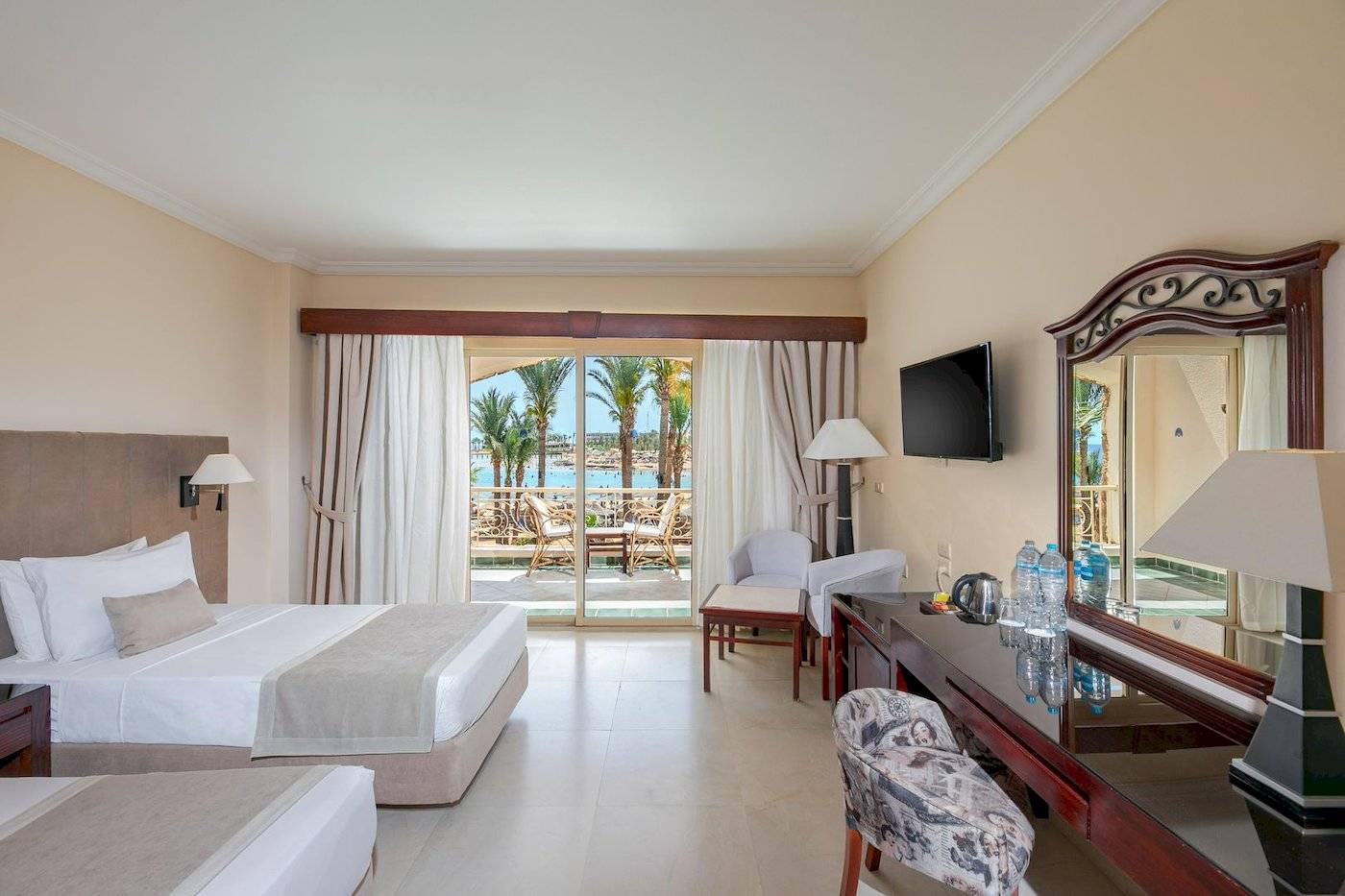 Brayka Bay Resort