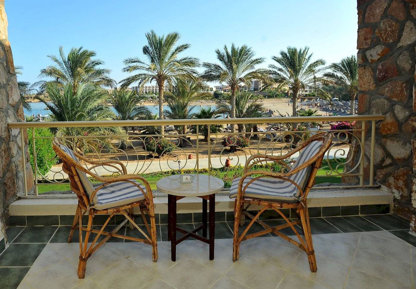 Brayka Bay Resort