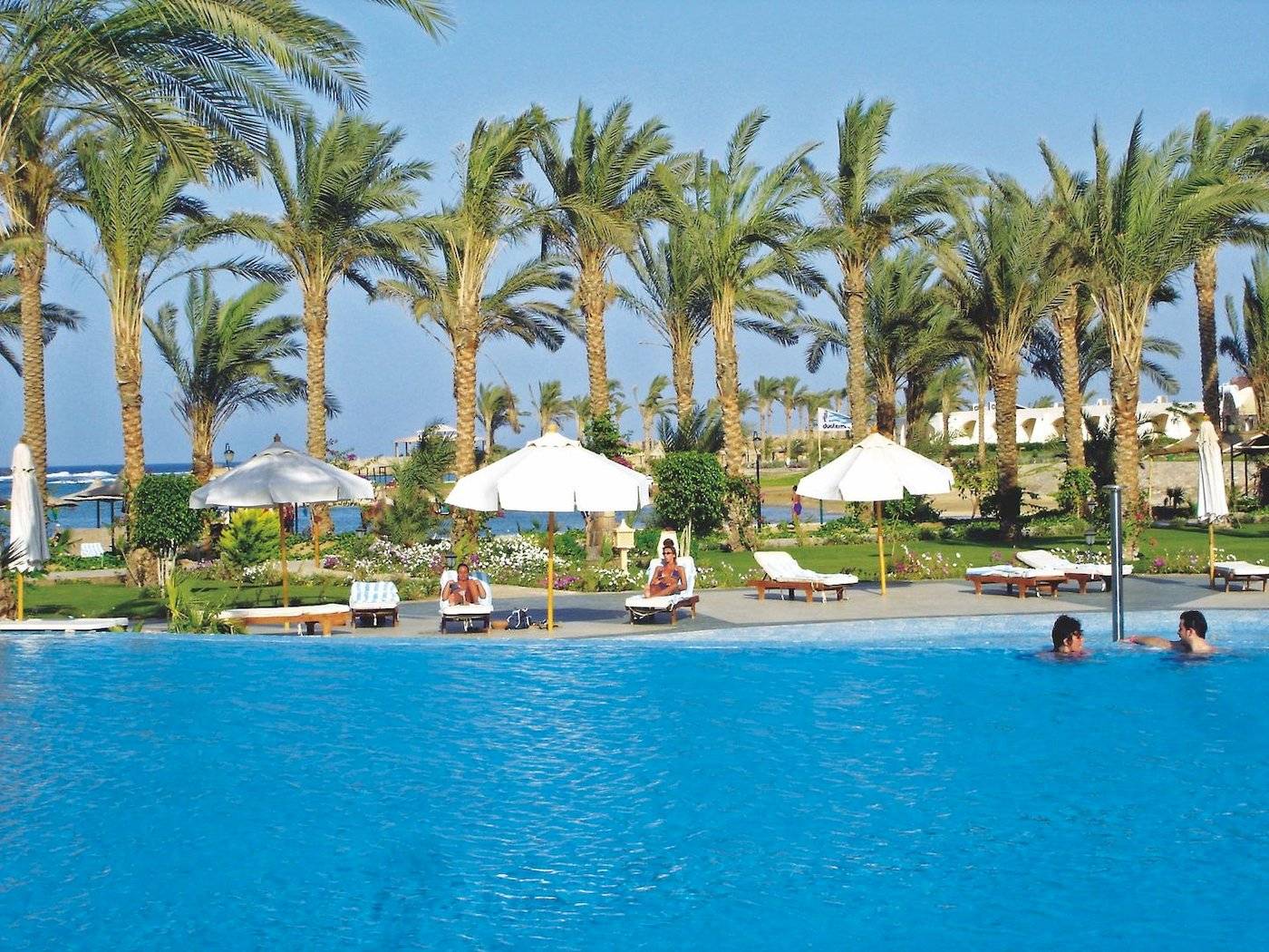 Brayka Bay Resort