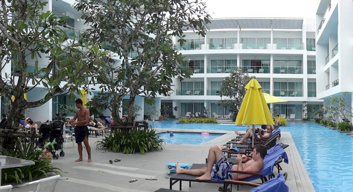 The Old Phuket - Karon Beach Resort in Thailand: Insel Phuket