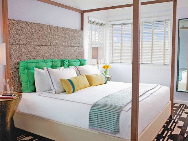 Kimpton Surfcomber in Miami