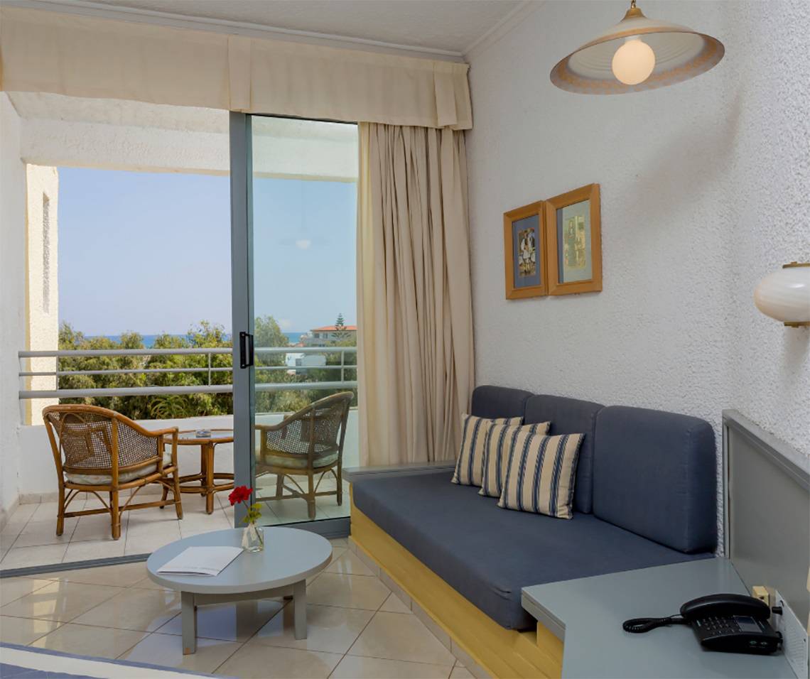 Dessole Dolphin Bay Resort in Heraklion