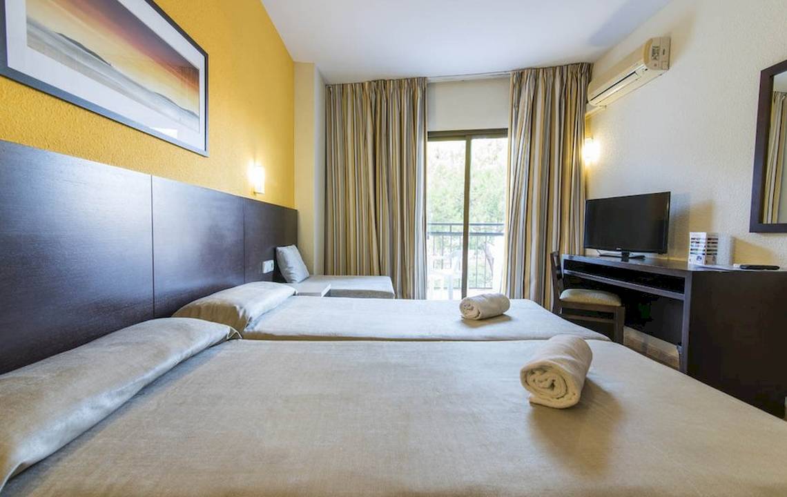 Azuline Hotel Mar Amantis I & II in Ibiza