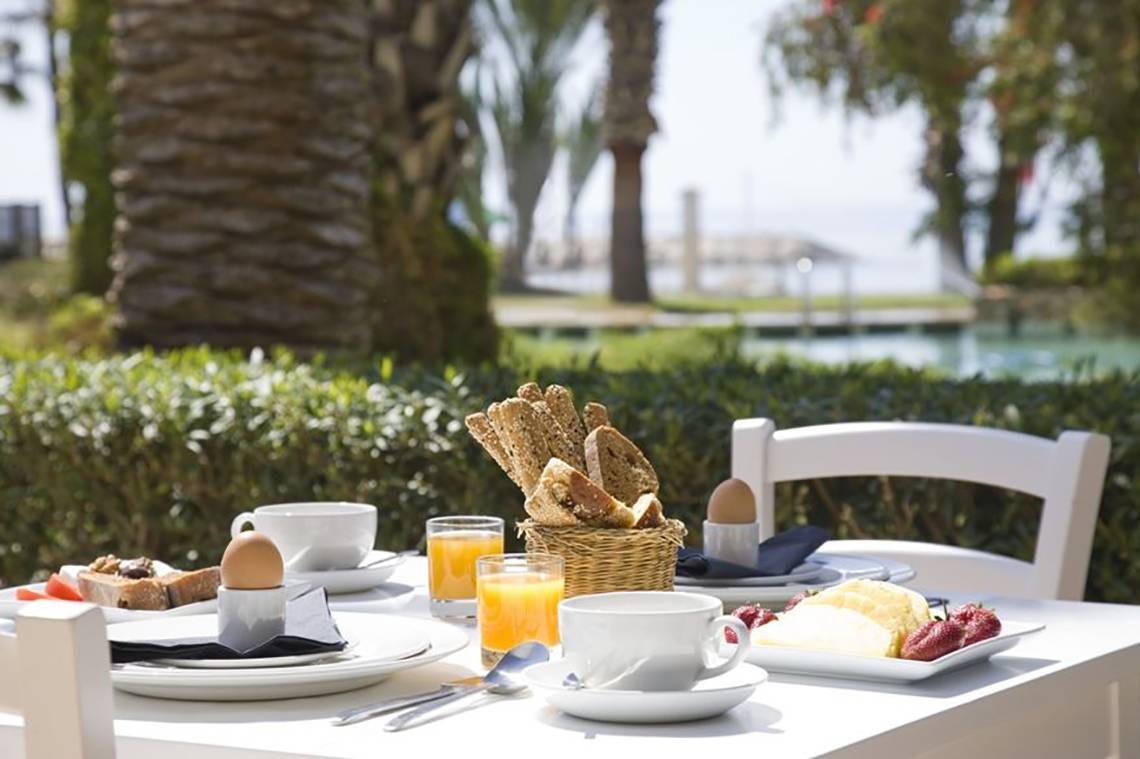 Sandy Beach Hotel in Larnaca, Frühstück