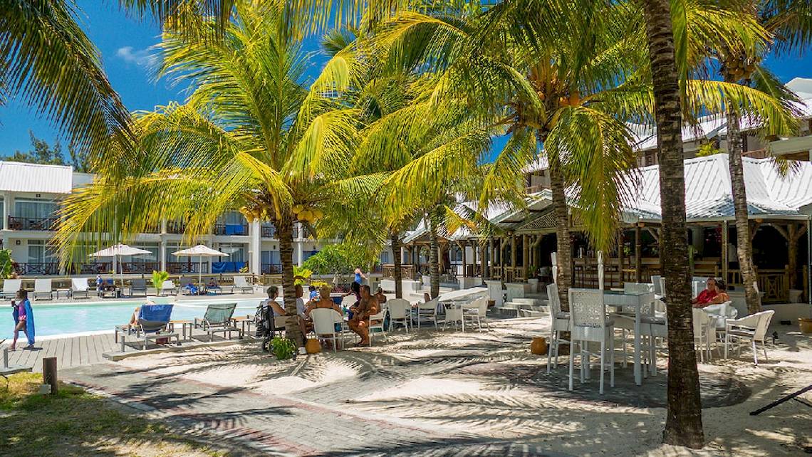 Le Peninsula Bay Beach Resort & Spa in Mauritius