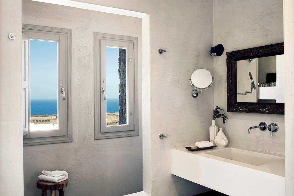 Santo Pure Oia Suites & Villas in Santorin