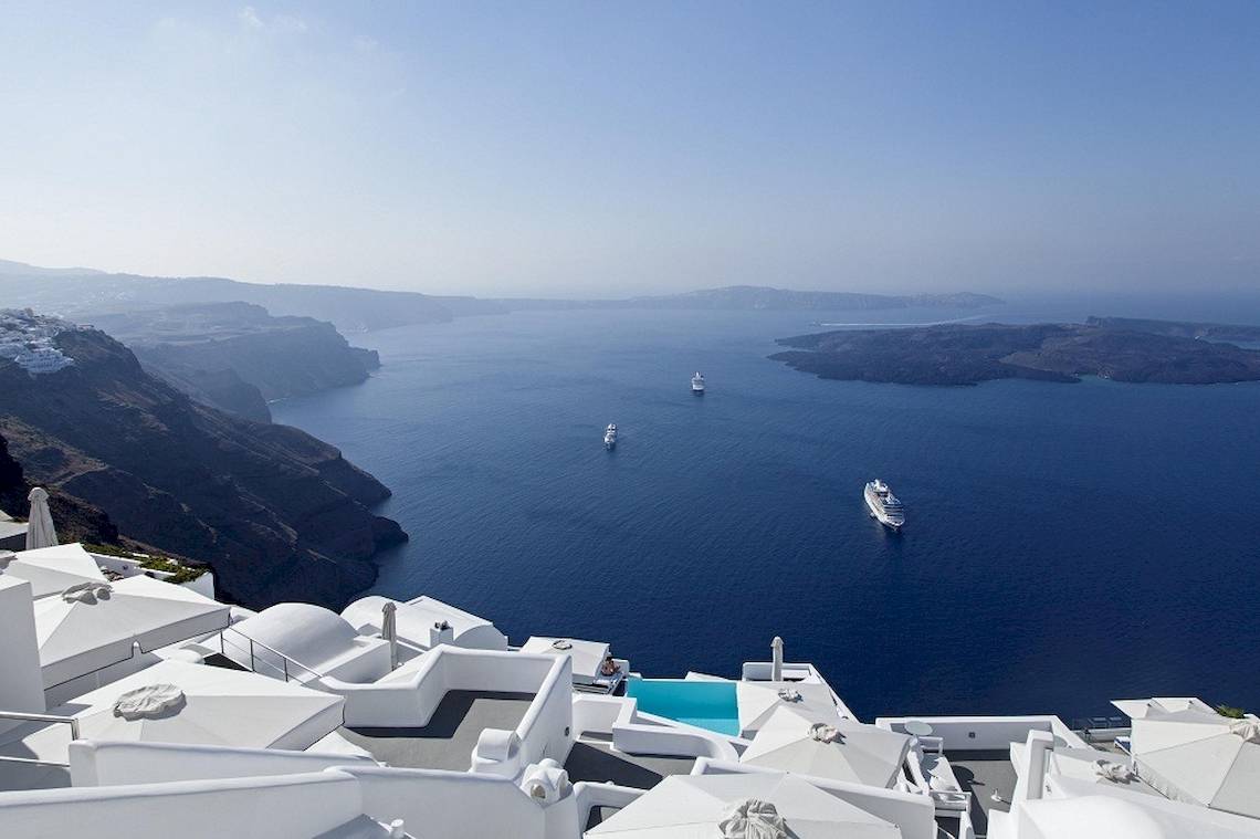 Katikies Chromata Santorini in Santorin
