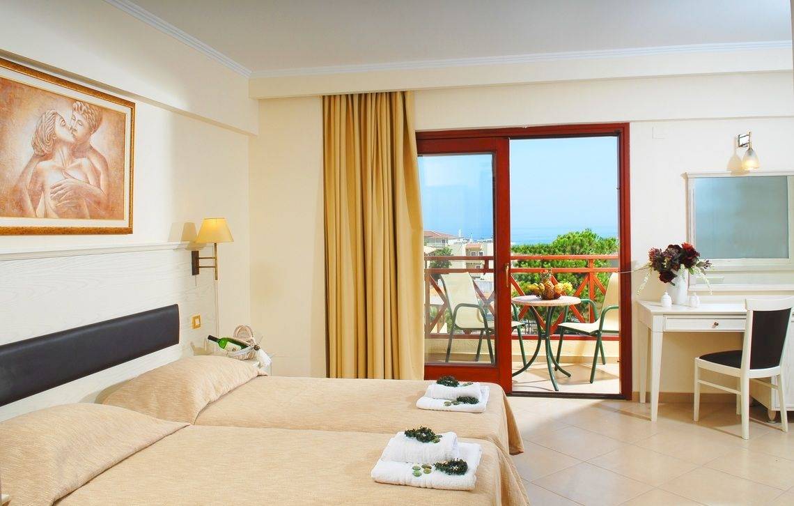 Cactus Village Hotel & Bungalows in Heraklion