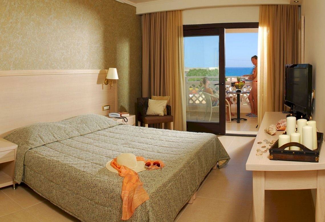 Cactus Village Hotel & Bungalows in Heraklion