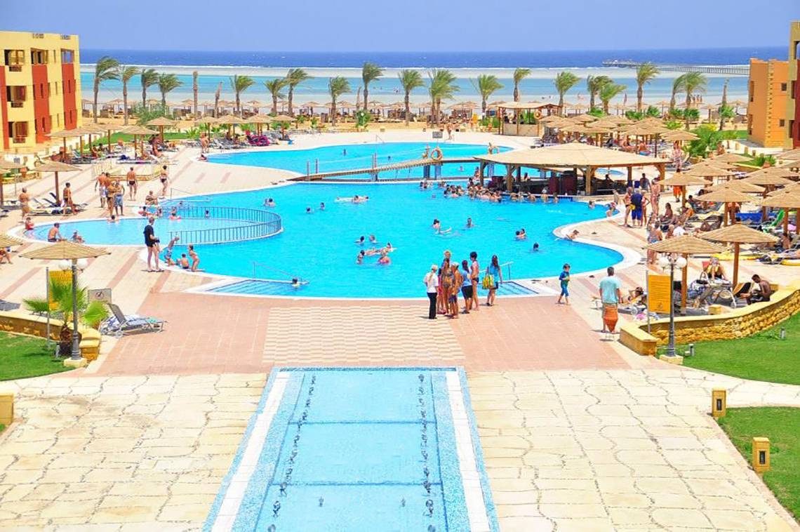 Magic Tulip Resort in Marsa Alam, Aussenansicht des Hotels