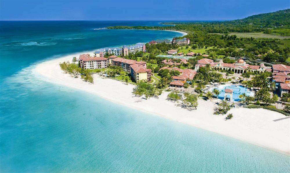 Sandals Whitehouse European Village & Spa in Jamaika