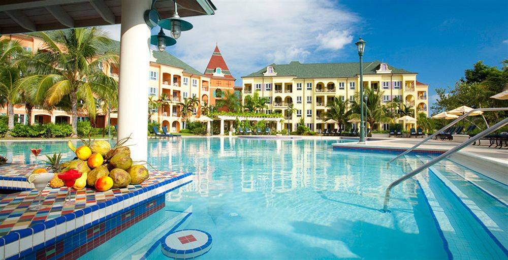 Sandals Whitehouse European Village & Spa in Jamaika