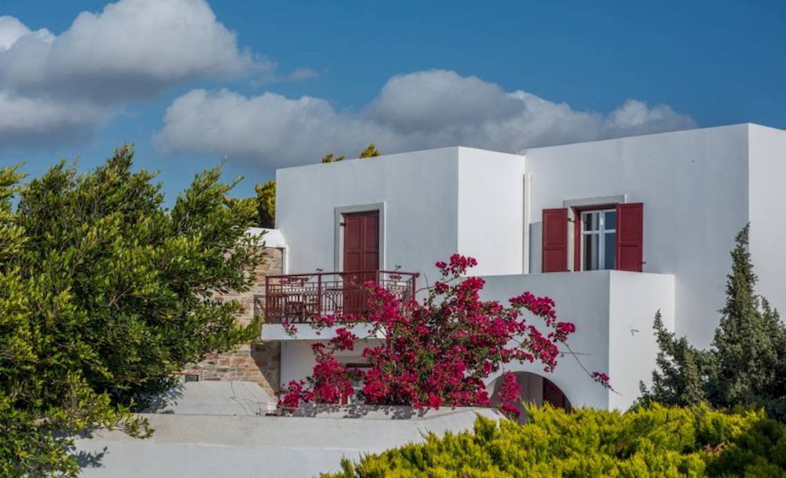 Naxos Palace in Santorin