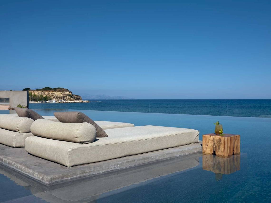 Caravel Hotel in Zakynthos