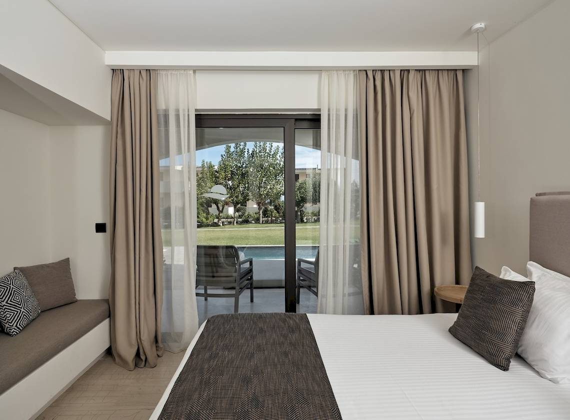 Caravel Hotel in Zakynthos