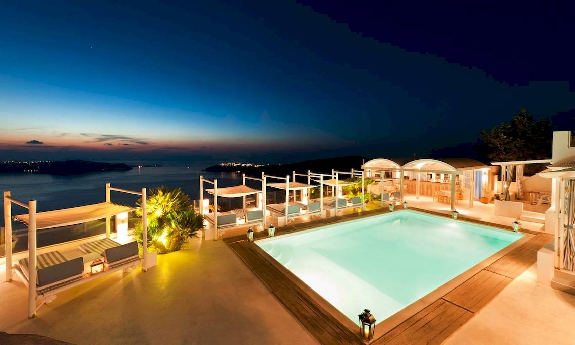 Andromeda Villas & Spa Resort in Santorin