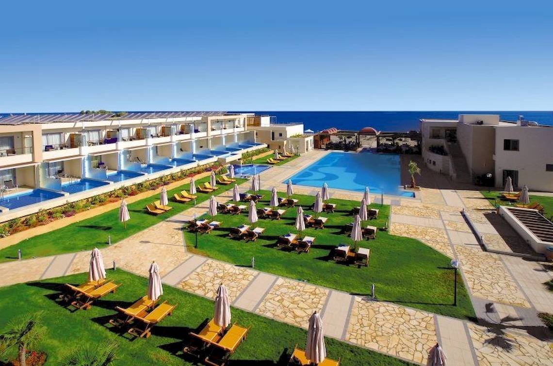 Minoa Palace Resort in Heraklion
