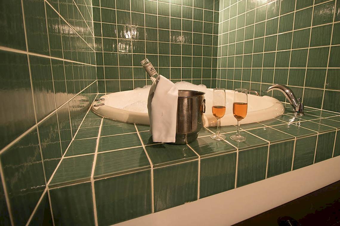 Badewanne mit Secco bei Dunas De Sal Hotel