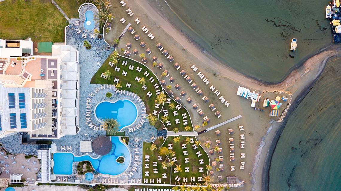 The Golden Bay Beach Hotel in Larnaca