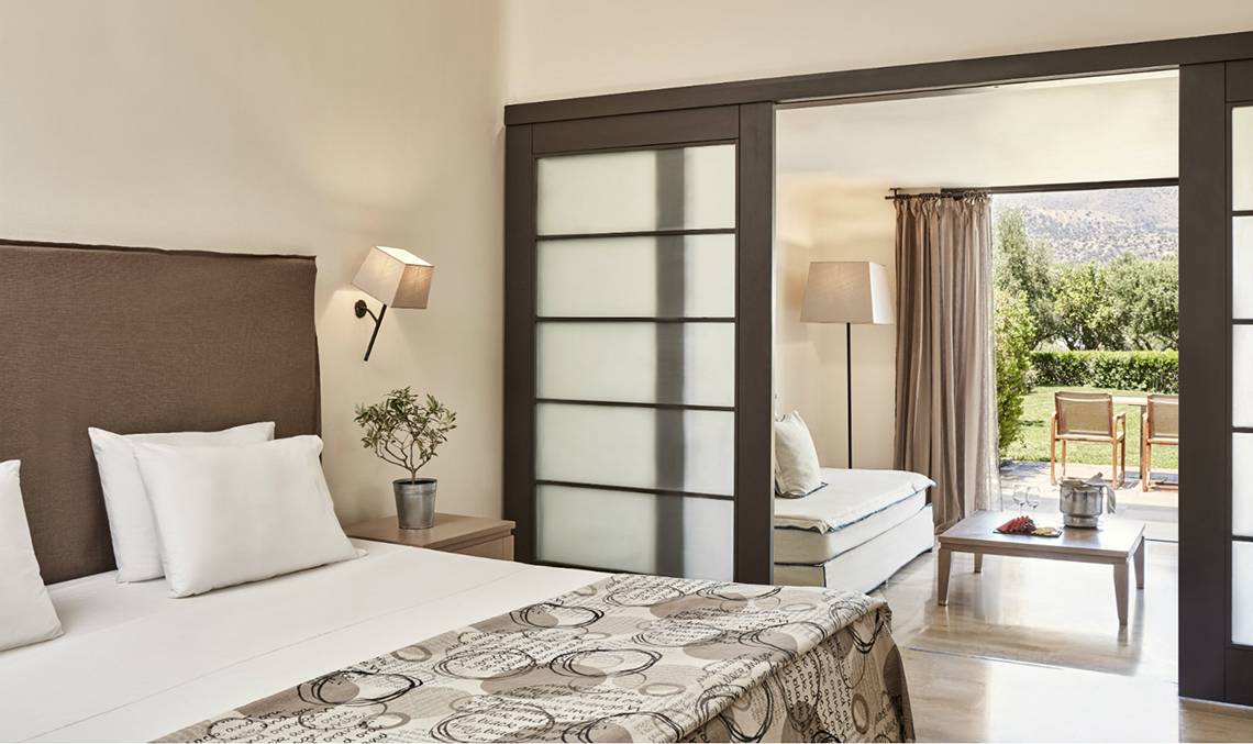 Minos Palace Hotel & Suites in Heraklion