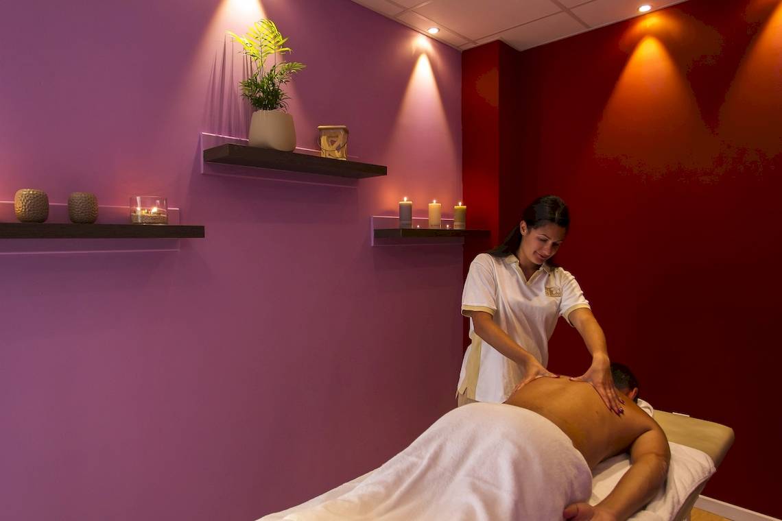 Massage Behandlung im Domes of Corfu, Autograph Collection