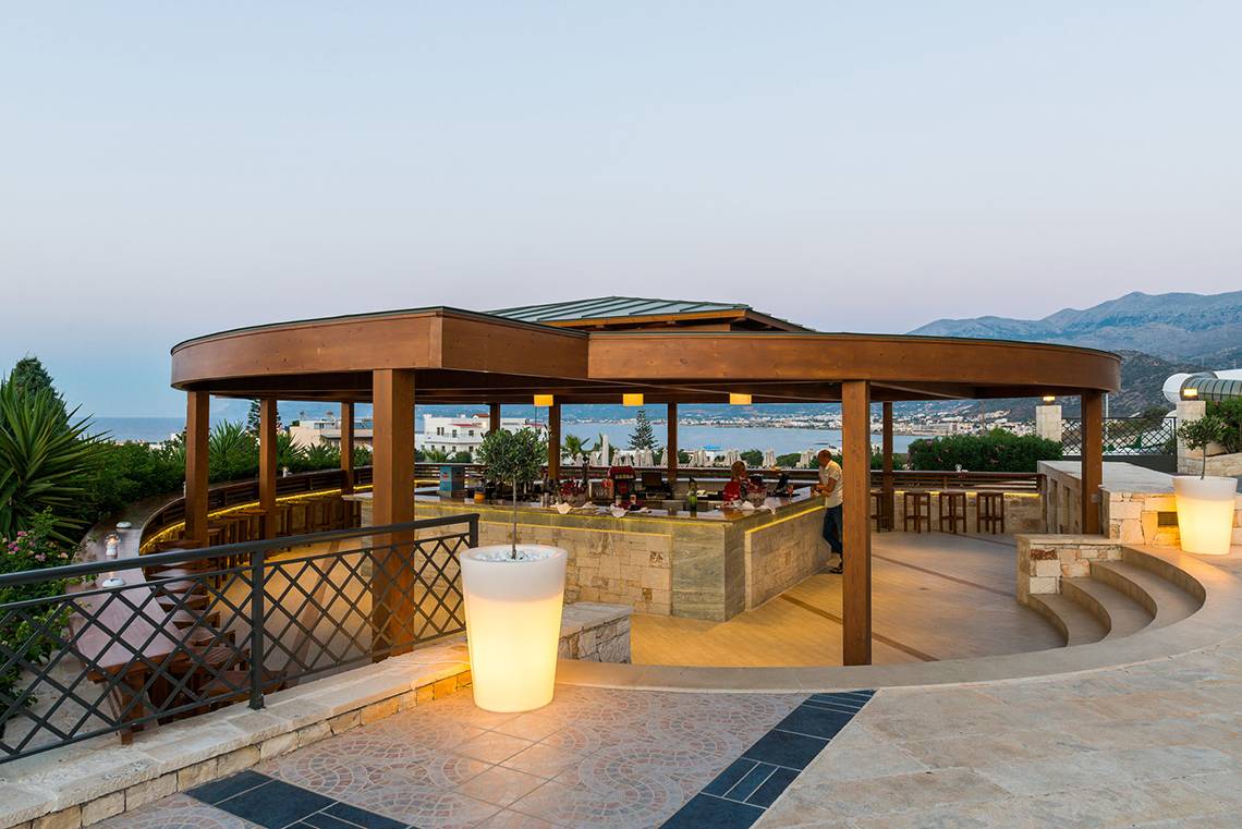 Grand Hotel Holiday Resort in Heraklion