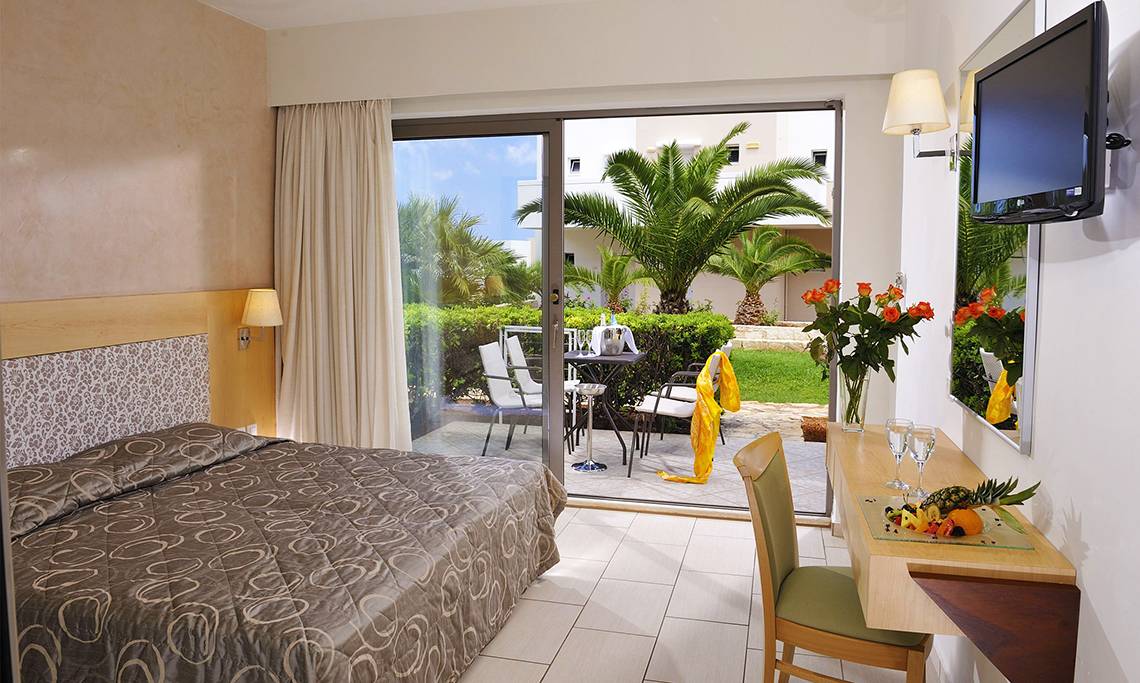 Grand Hotel Holiday Resort in Heraklion