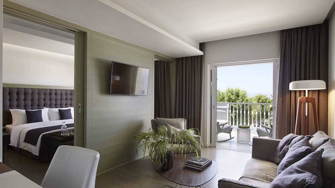 Neptune Hotels Resort in Kos, Doppelzimmer Wohnzimmer