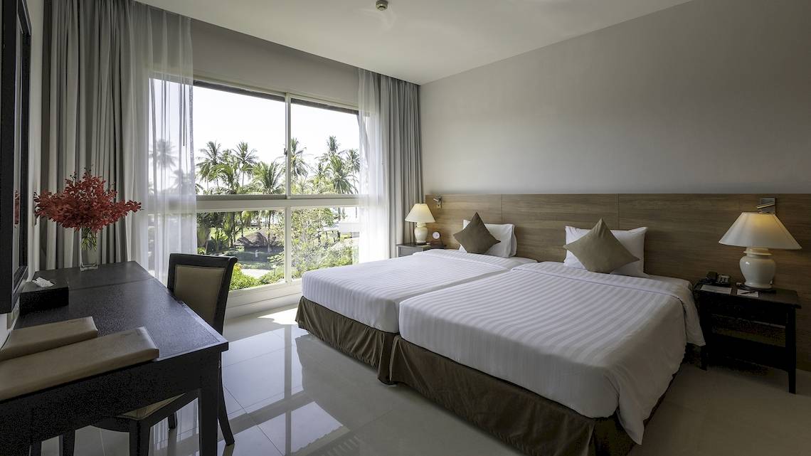 Kantary Beach Hotel, Villas & Suites in Thailand: Khao Lak & Umgebung