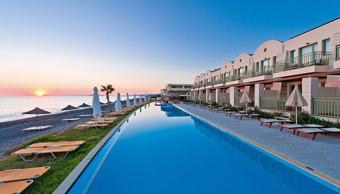 Giannoulis Grand Bay Beach Resort in Heraklion