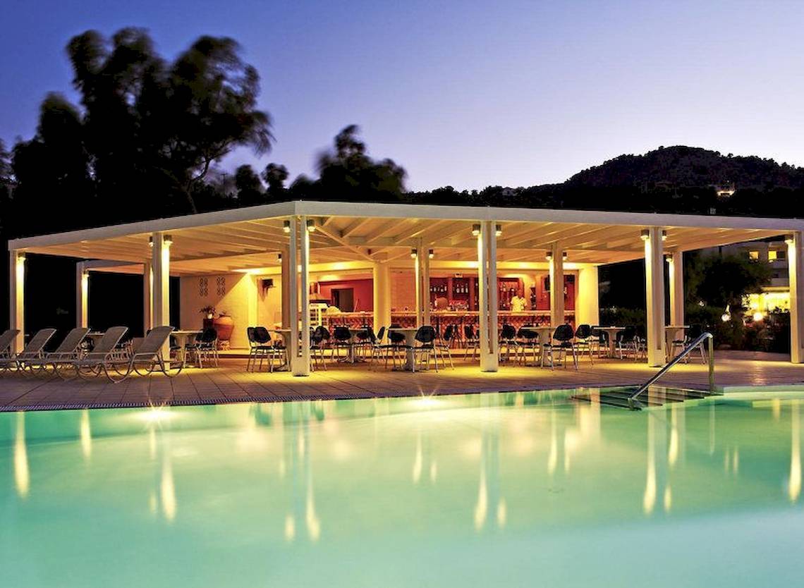 Lindos White Hotel & Suites in Rhodos