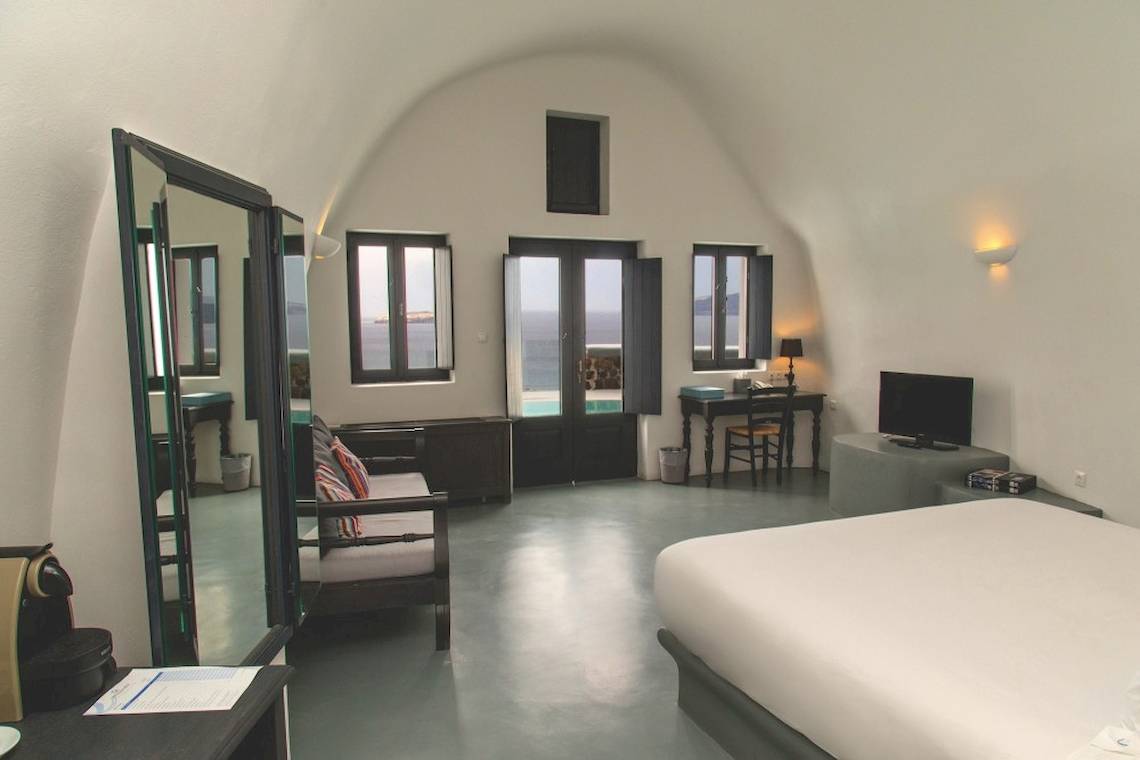 Ambassador Aegean Luxury Hotel & Suites in Santorin