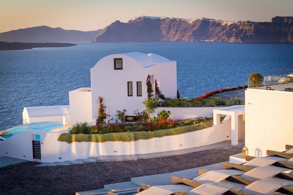 Ambassador Aegean Luxury Hotel & Suites in Santorin