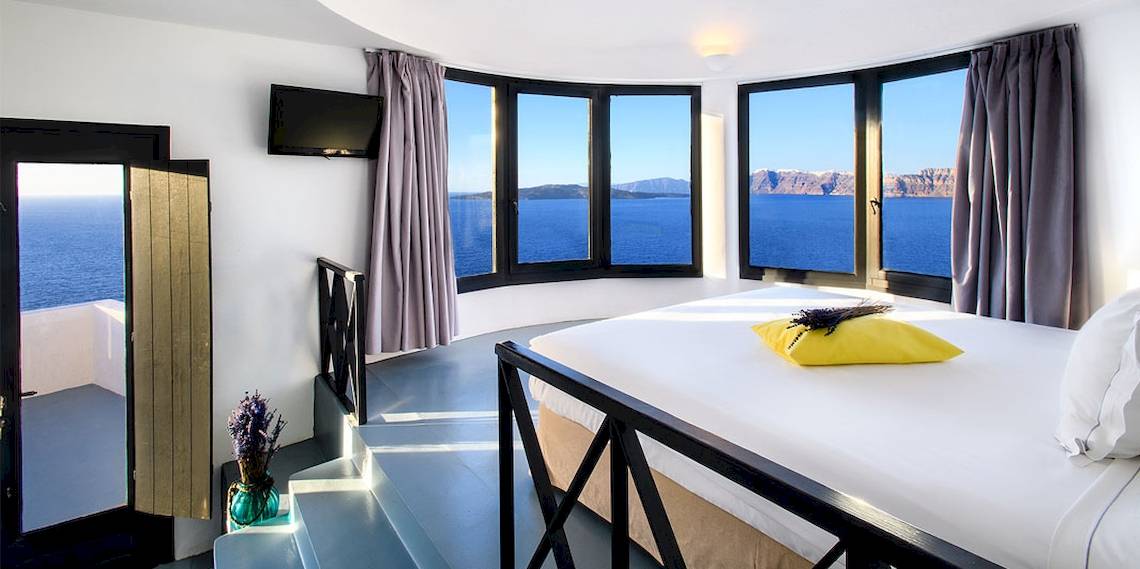 Ambassador Aegean Luxury Hotel & Suites in Santorin