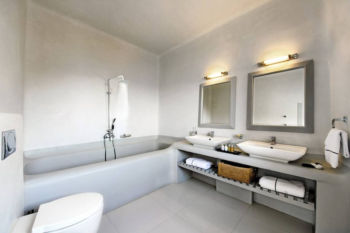 Ambassador Aegean Luxury Hotel & Suites in Santorin