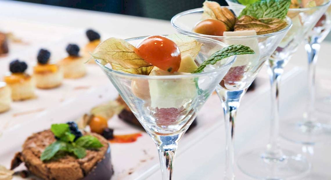 Cocktails und Happenings im Occidental Jandia Royal Level Hotel