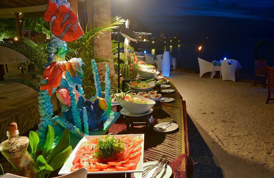Bandos Maldives in Malediven, buffet