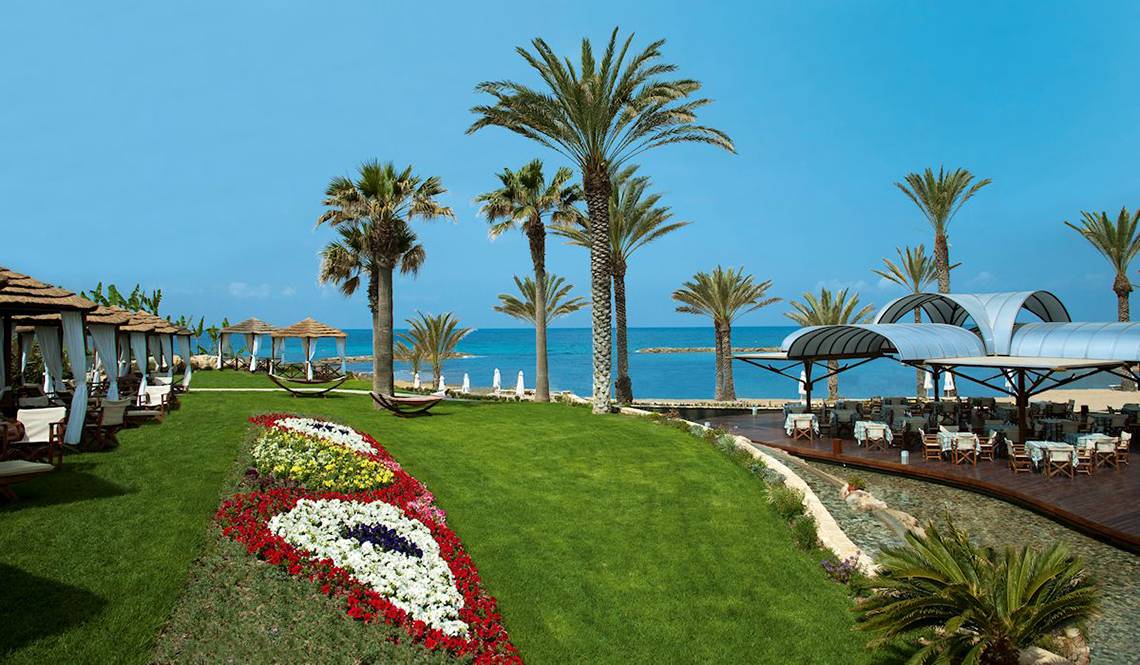 Pioneer Beach Hotel in Paphos