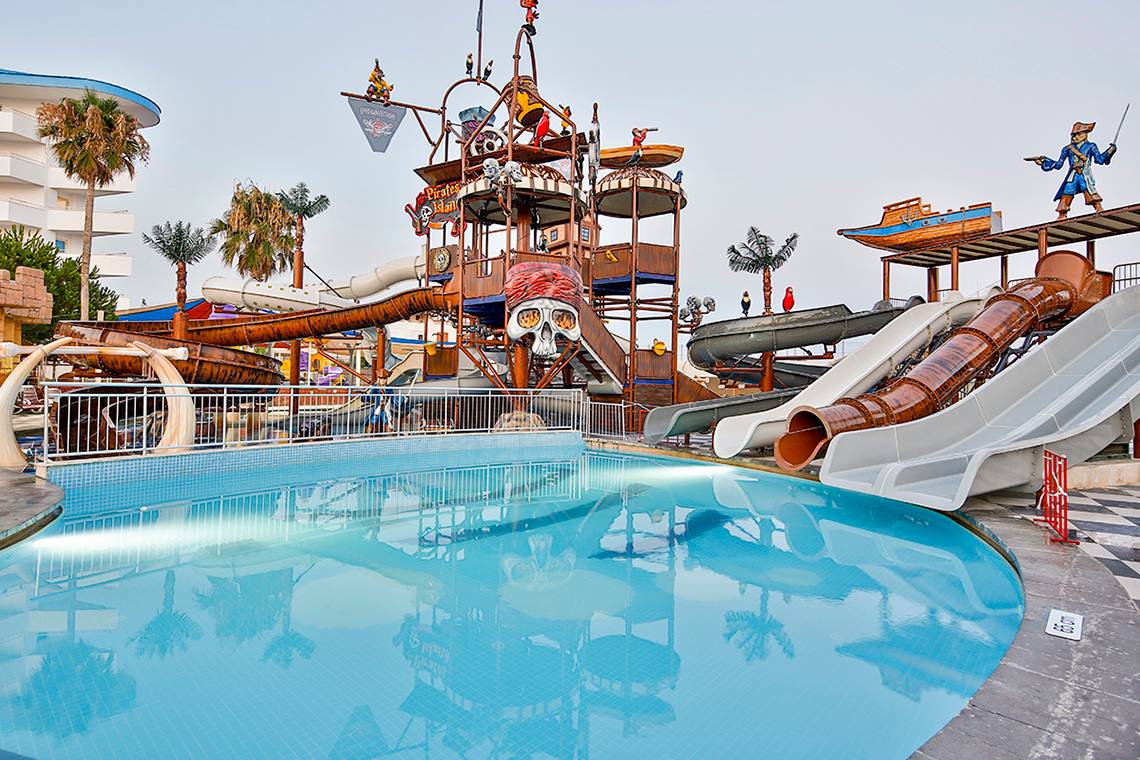 Crystal Admiral Resort in Antalya, Wasserrutschen