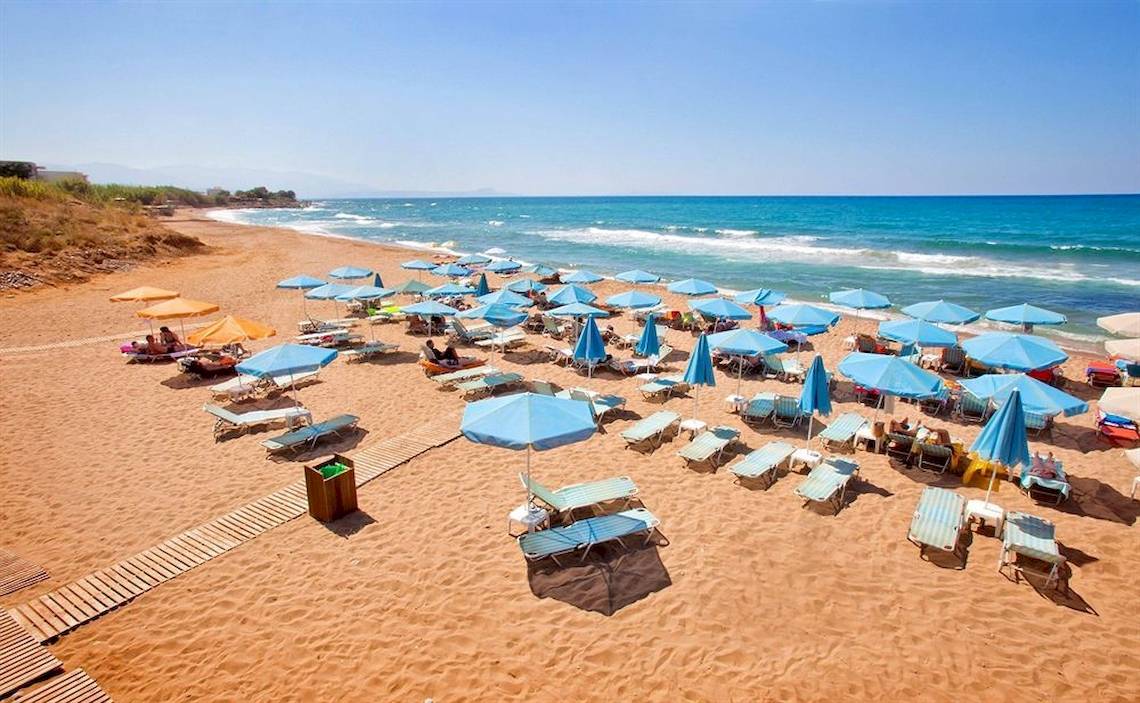 Dedalos Beach in Heraklion