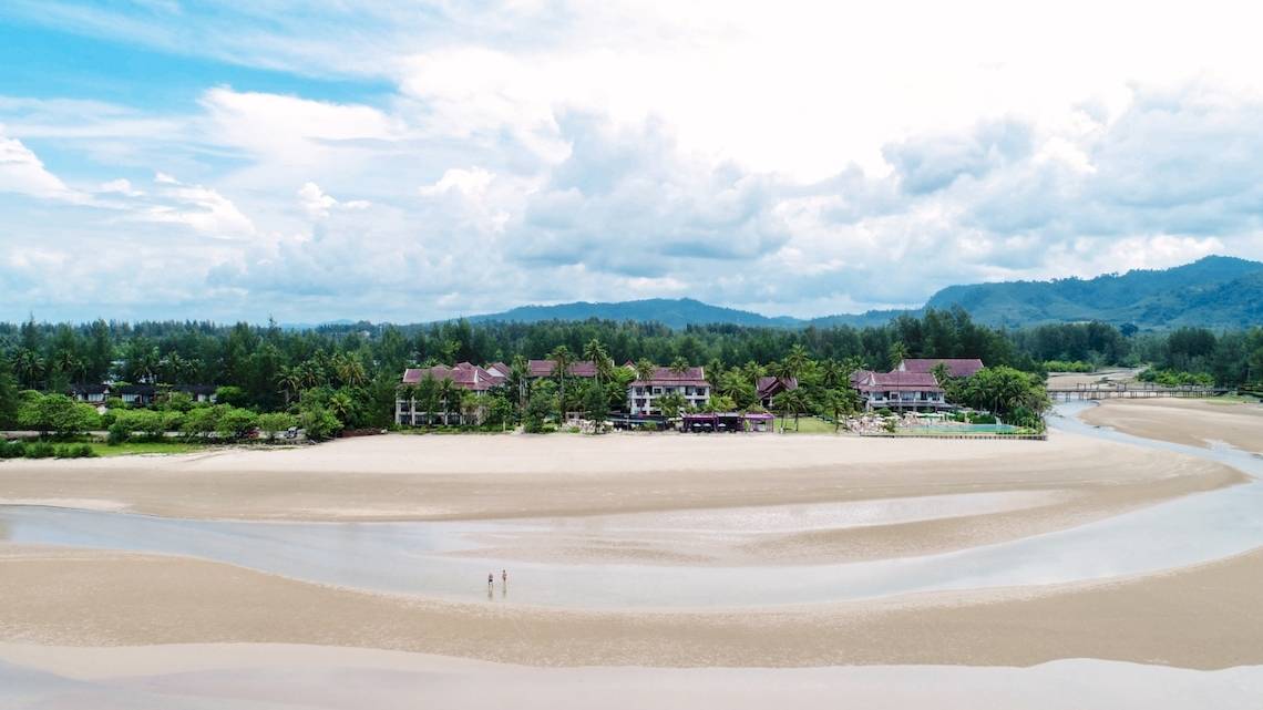 Apsara Beachfront Resort & Villa in Thailand: Khao Lak & Umgebung