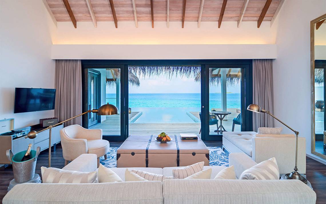 Wohnzimmer mit Meerblick im Finolhu Baa Atoll, Malediven