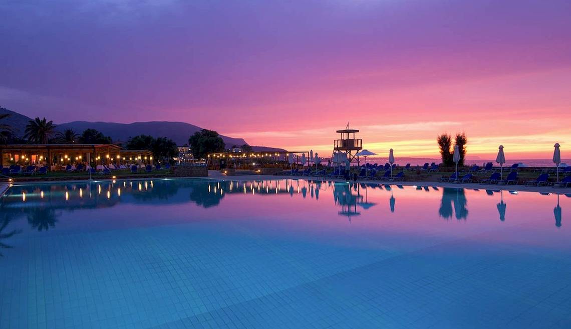 Kernos Beach Hotel & Bungalows in Heraklion