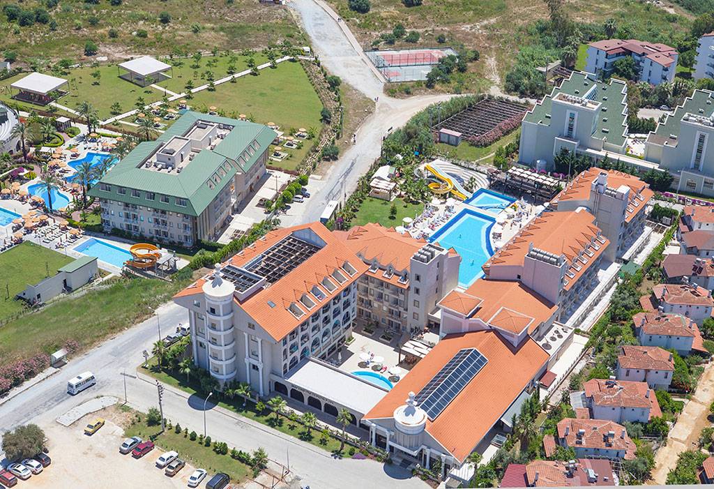 Side Aluna Hotel