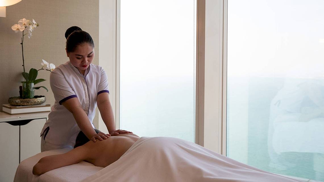 Massage im Hotel Burj Al Arab Jumeirah mit Blick auf das Meer